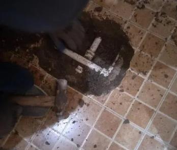甘谷卫生间漏水维修公司为您分享下卫生间渗水如何处理及注意事项
